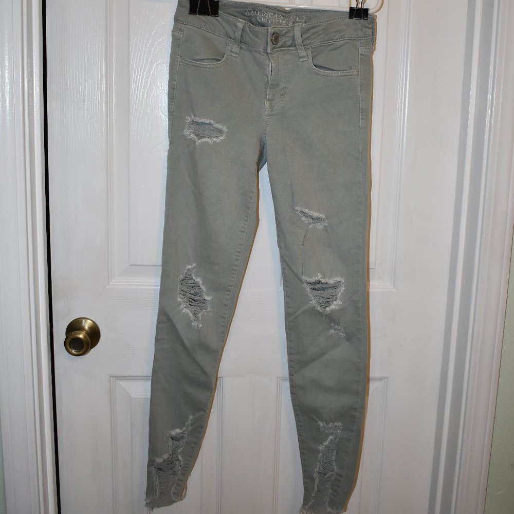 American Eagle Ripped Jeggings